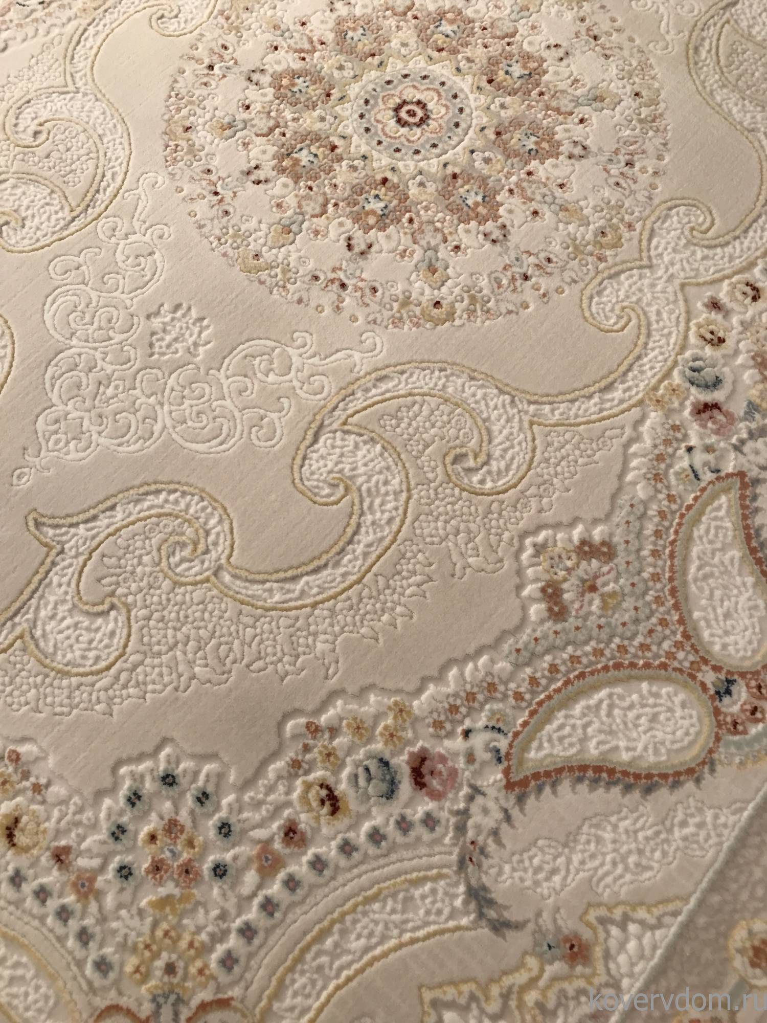 Ковер TRUVA D5755A CREAM / CREAM Ковер TRUVA D5755A CREAM / CREAM