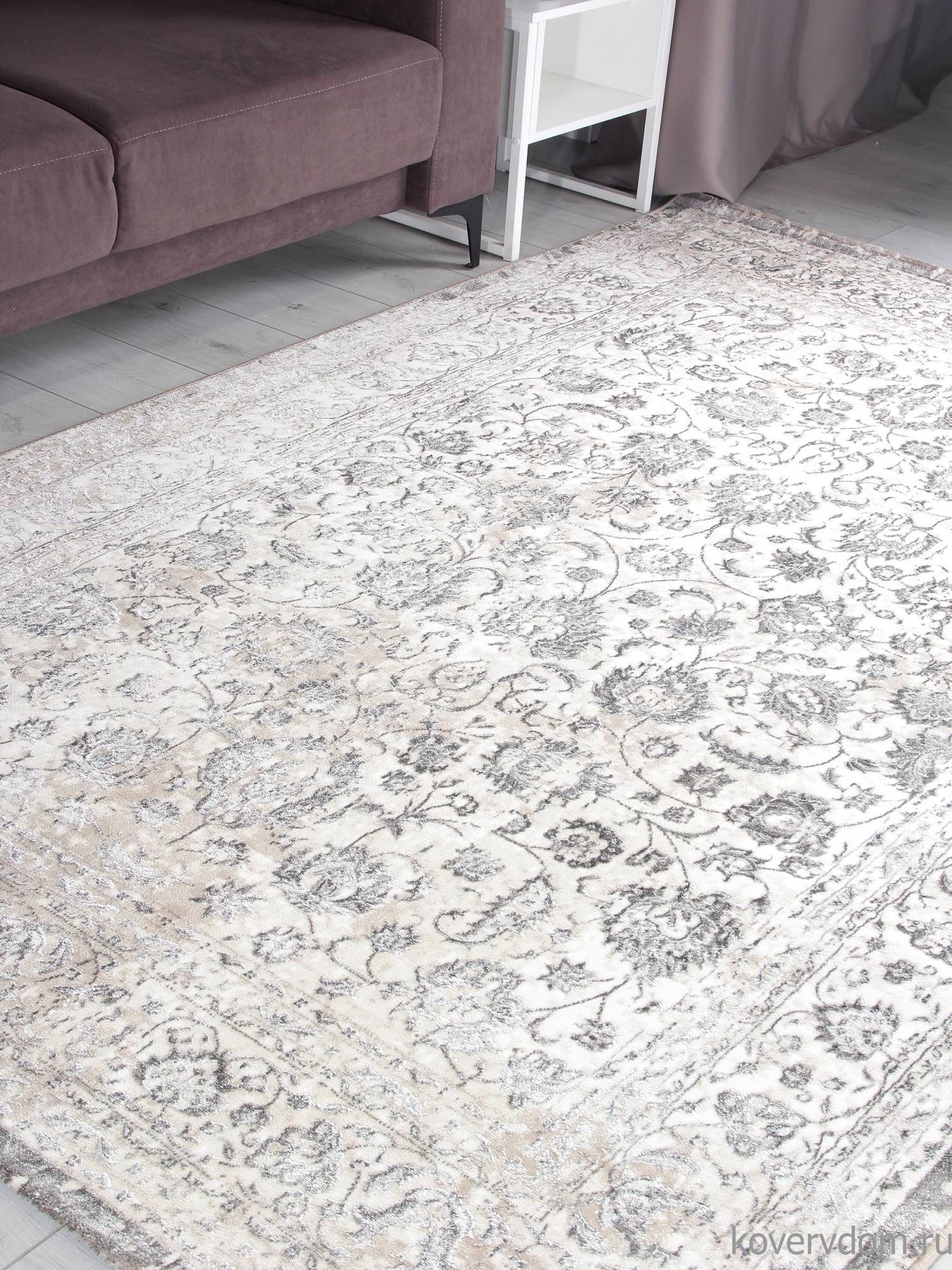 Ковер LILY 8504A S.WHITE / P.VIZON