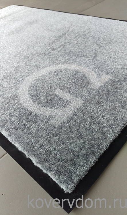 Ковер в офис на резиновой основе с логотипом G